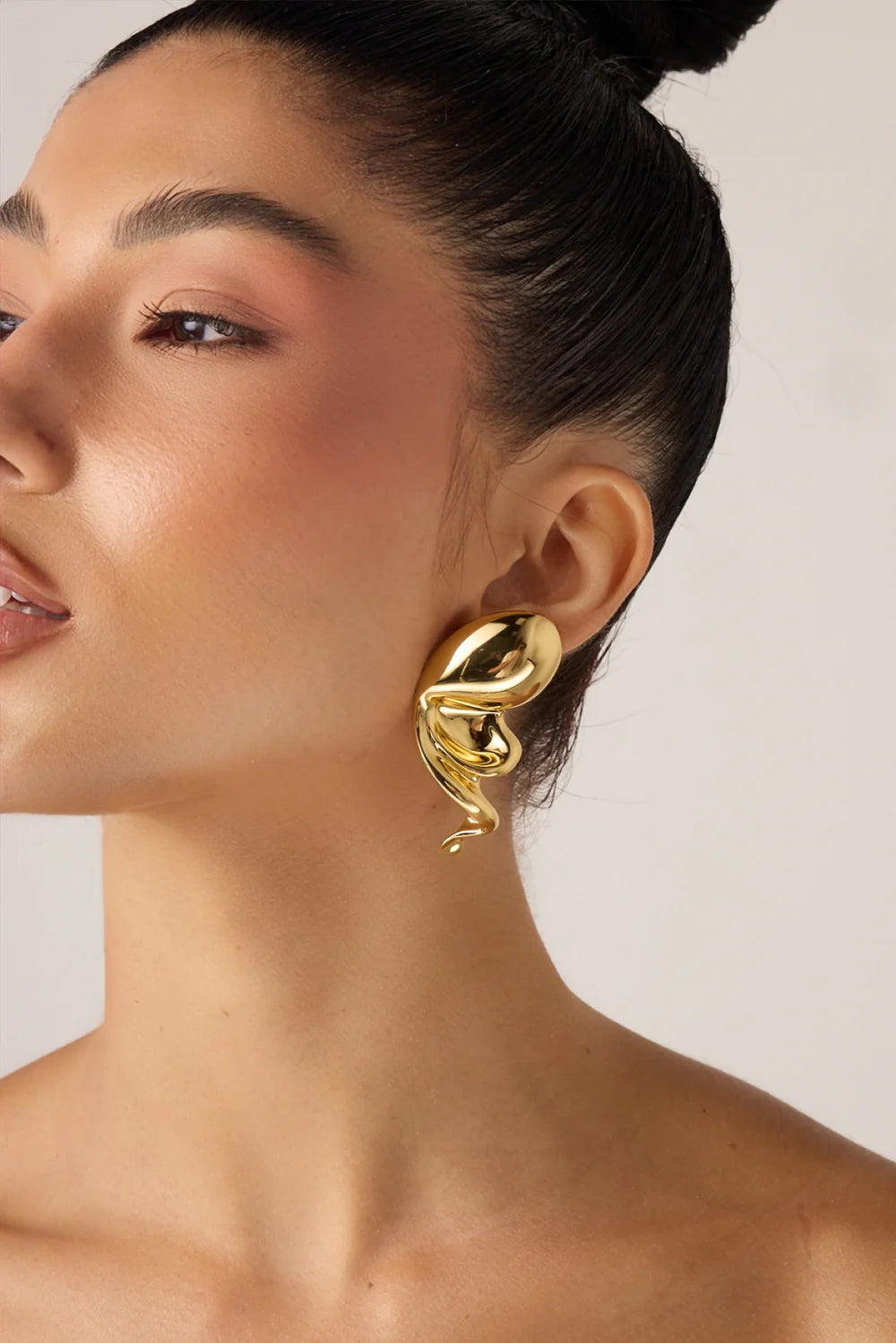 Vento Earrings