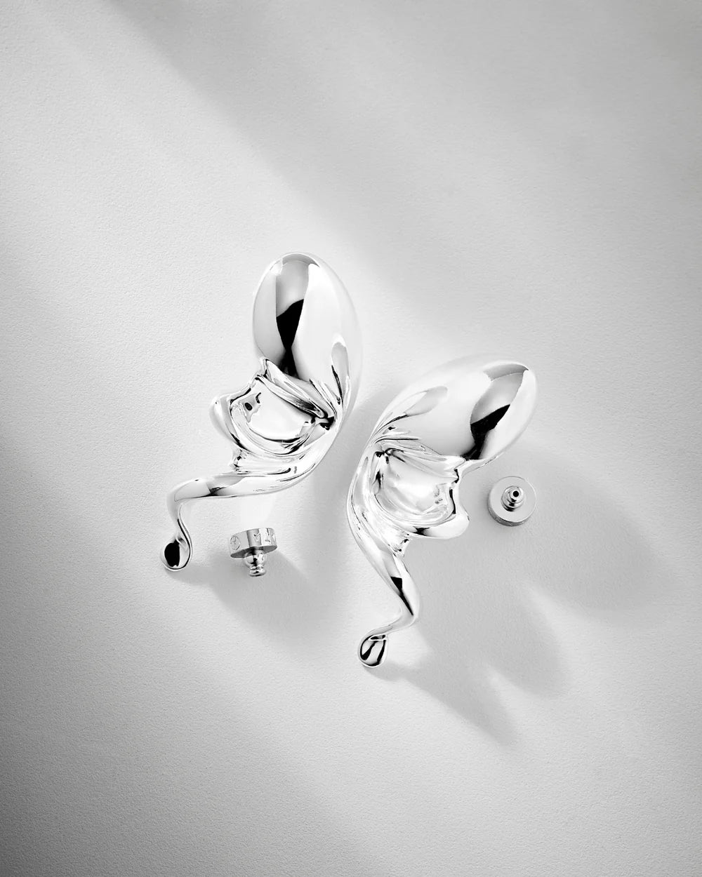 Vento Earrings