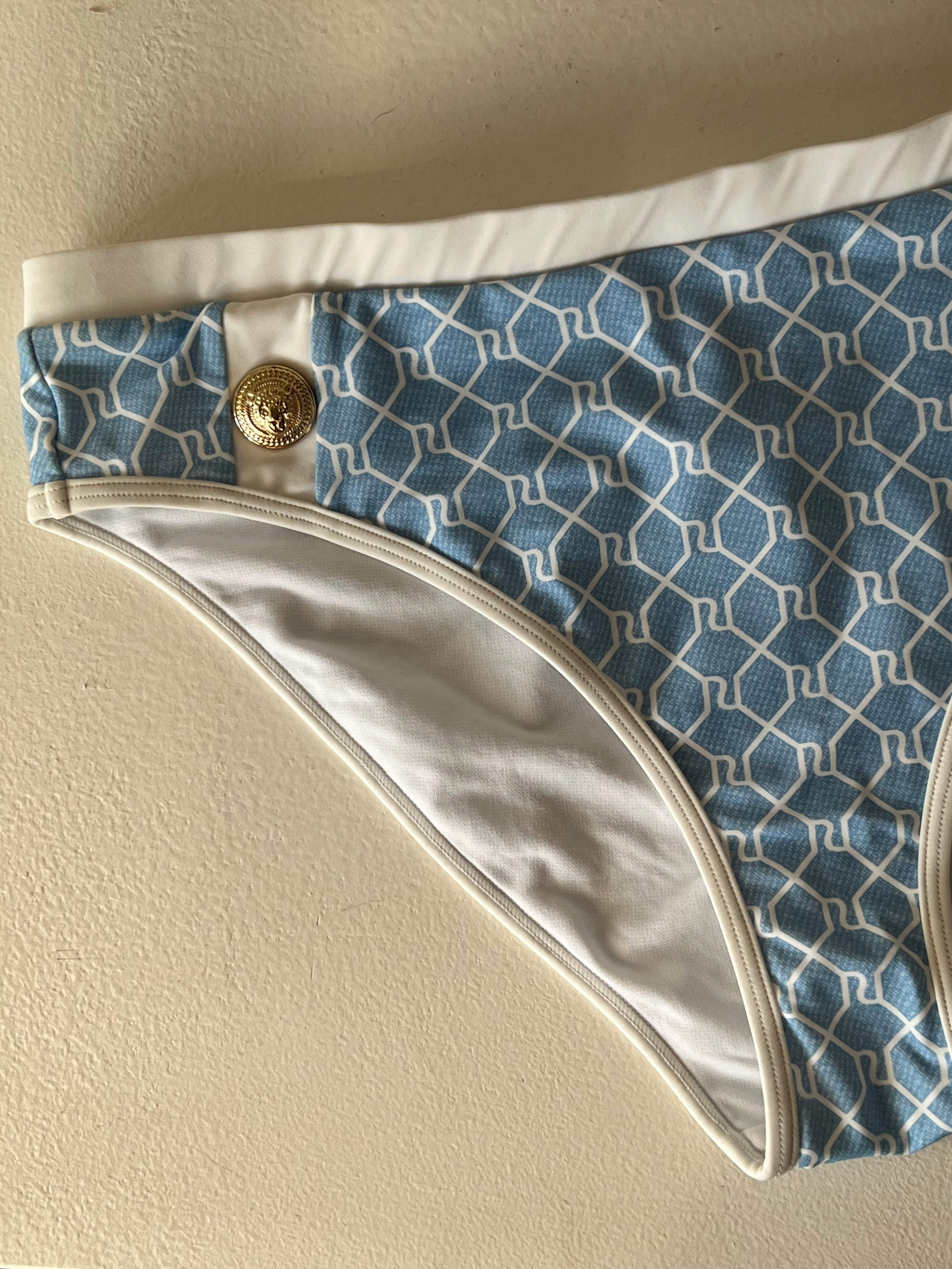 Lion Details High Waisted